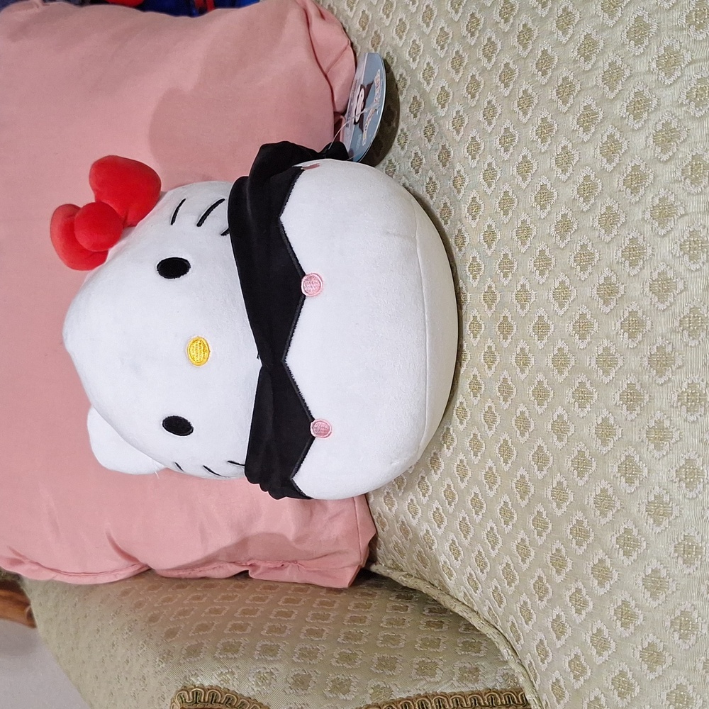 Hello Kitty Kuromi Squishmallows - Picture 2 of 5